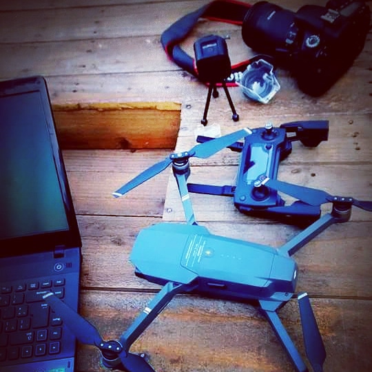 Cámara y drone profesional de Elize Producciones